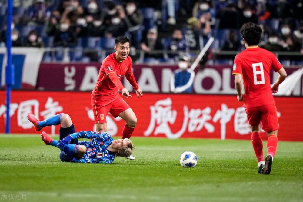 巴萨体育总监德科接受了Movistar的专访，期间他谈到了关于哈维以及转会市场等话题。